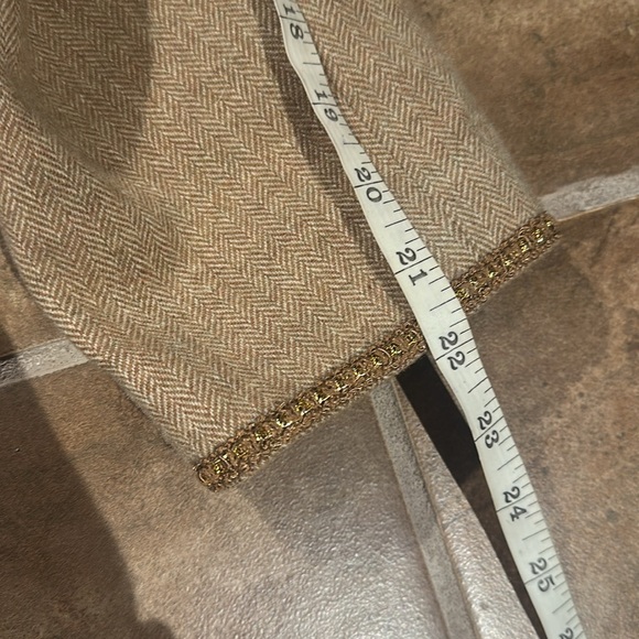 Goelia tan jacket - Picture 4 of 8